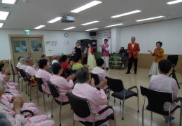 그루터기와 그루가리 공연단 위문공연